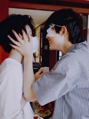 白虎一线天天女